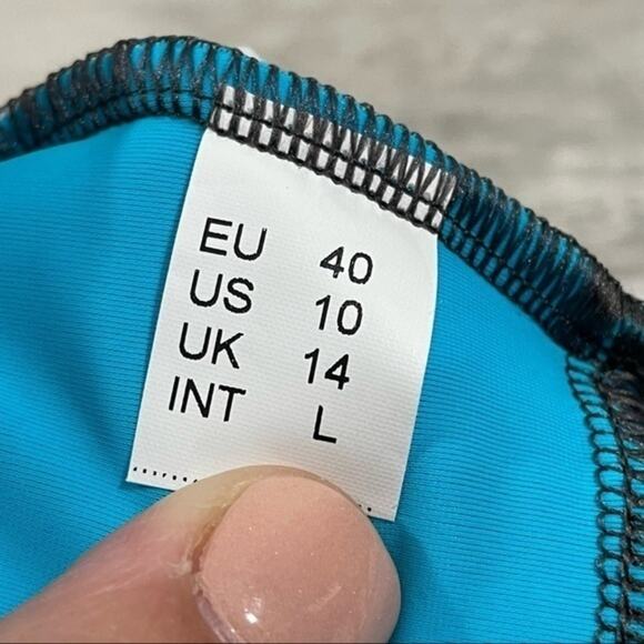 Blue Bikini Top Gwinner Sz 10 Aqua and Grey NWT Swimsuit - Picture 6 of 6